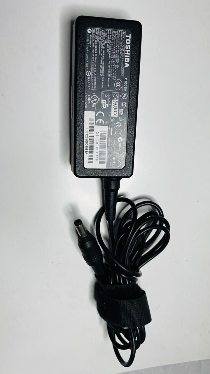Cargador de voltaje computador portátil Toshiba